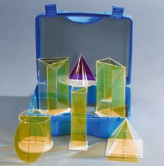 Sada geometrických těles s řezy v kufříku